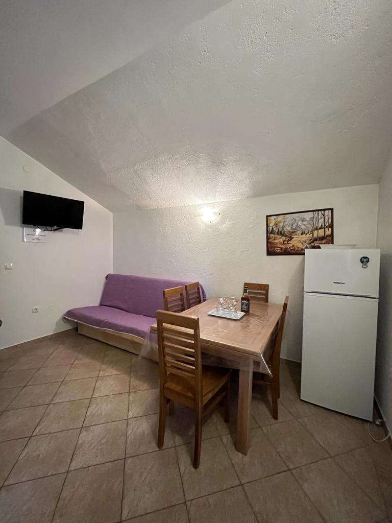 Apartmani Mirjana Tribanj-Kruscica Exterior photo